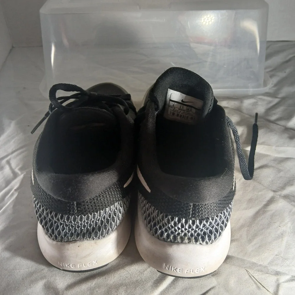 Nike Flex Experience RN 8 Black‎ White Running Shoes Women's Size 6